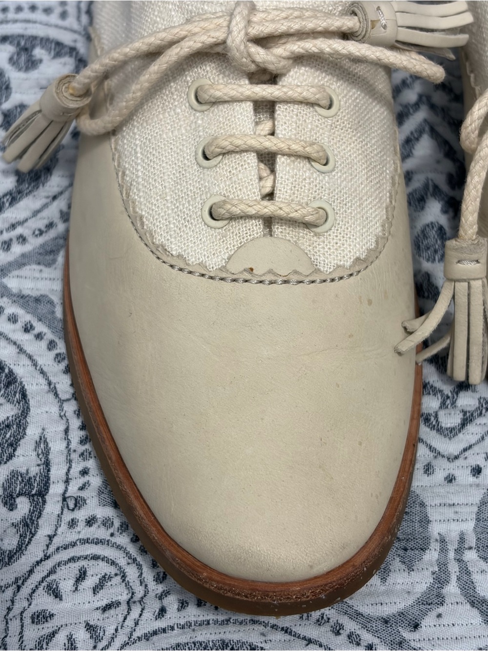 UGG Women's Nolita Oxford flats in the color Water Lily 8.5 - Picture 2 of 10